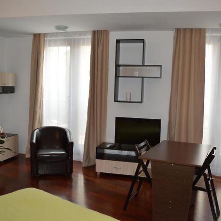 Bucharest Luxury Apartments Luaran gambar