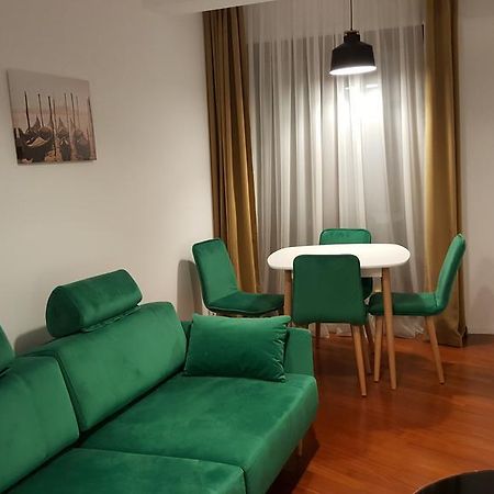 Bucharest Luxury Apartments Luaran gambar