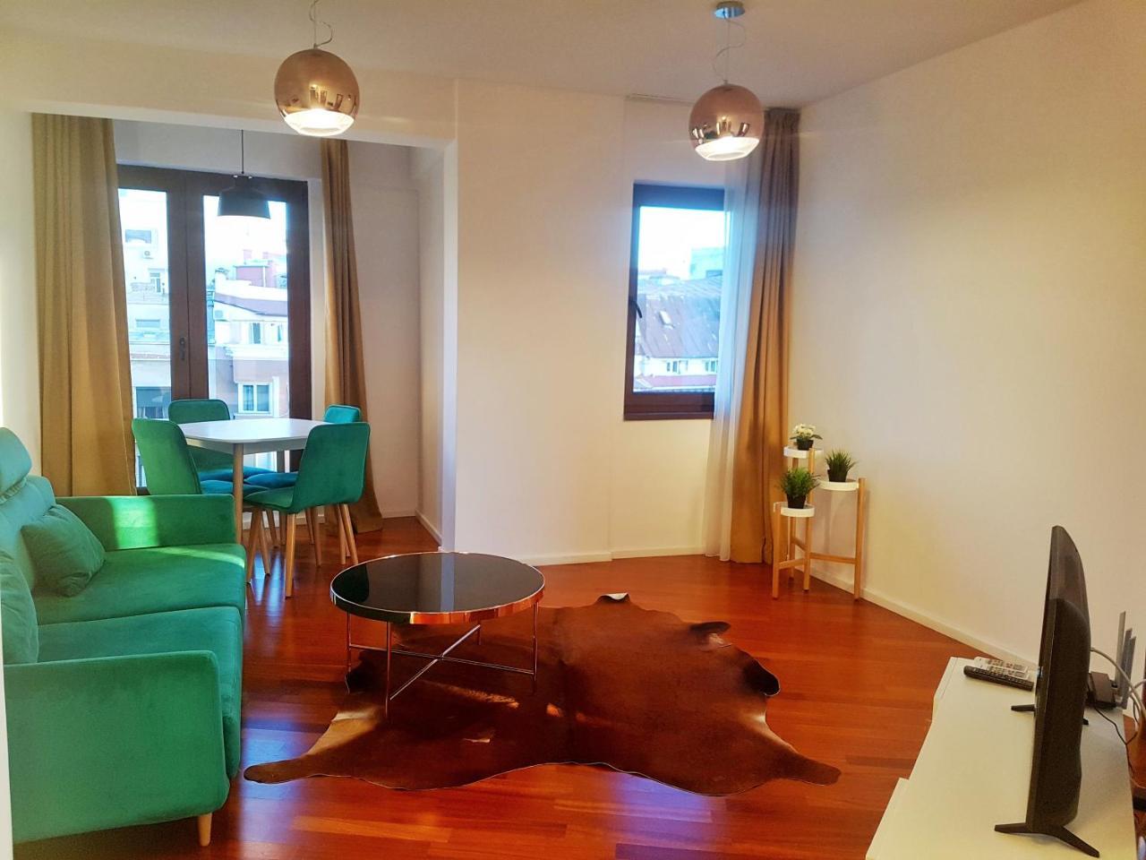 Bucharest Luxury Apartments Luaran gambar